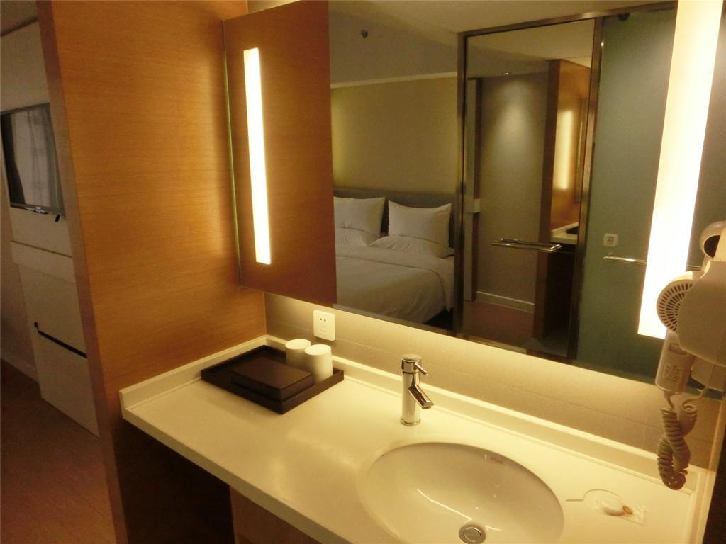 Ji Hotel Guangzhou Zhujiang New Town Bilik gambar